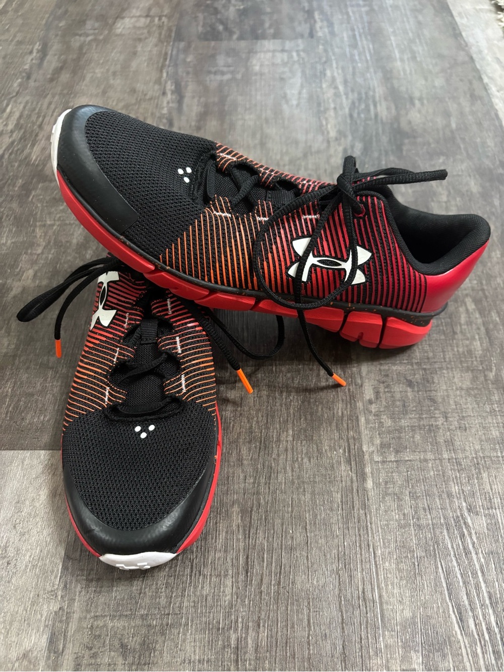 Under Armour Kids Black and Red Lightweight Athletic Sneakers